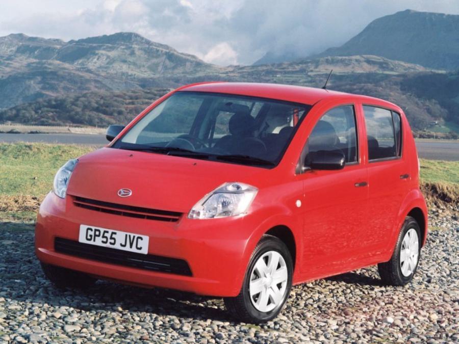  Daihatsu Sirion 2005 года  (UK) (фото 9 из 15)